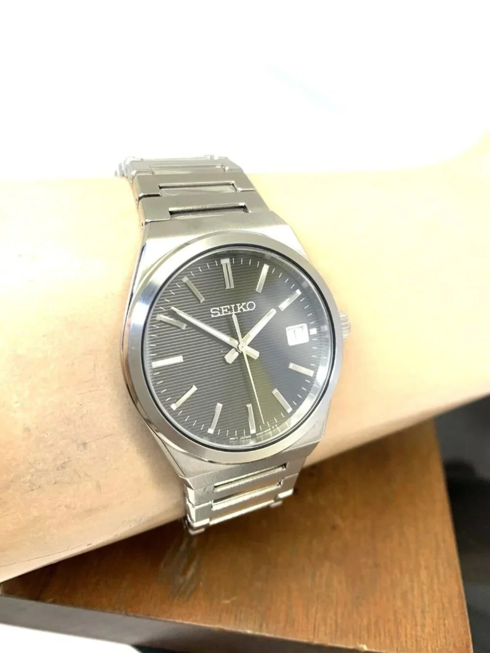 Seiko Men's Watch SUR557 Quartz Gray Dial Date Silver Stainless Steel 39mm
